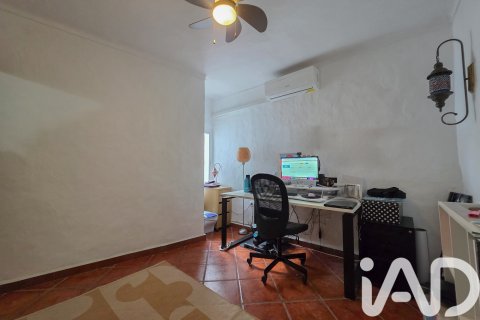 Продажа таухауса в Гуаро, Малага, Испания 4 спальни, 154м2 №152799 - фото 22