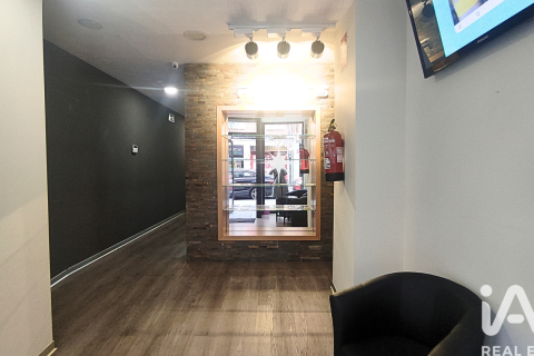 Lokal usługowy w Bilbao, Biscay, Hiszpania 2 sypialnie, 495 mkw. nr 152794 – zdjęcie 2