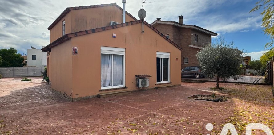 Dom w Vilallonga del Camp, Tarragona, Hiszpania 4 sypialnie, 181 mkw. nr 152800