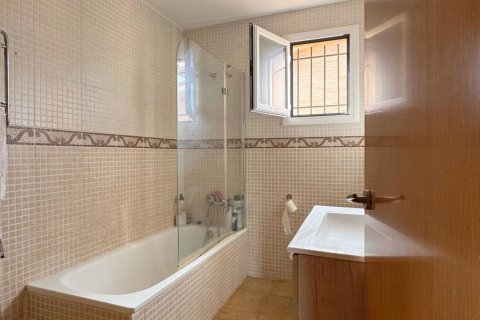 Dom w Vilallonga del Camp, Tarragona, Hiszpania 4 sypialnie, 181 mkw. nr 152800 – zdjęcie 22