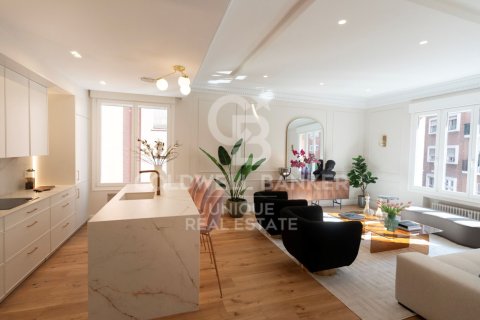 Huoneisto myytävänä Madrid, Espanja, 3 makuuhuonetta, 185 m2 No. 157789 - kuva 5