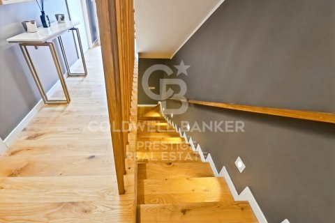 House for sale in Esplugues de Llobregat, Barcelona, Spain 4 bedrooms, 255 sq.m. No. 157791 - photo 10