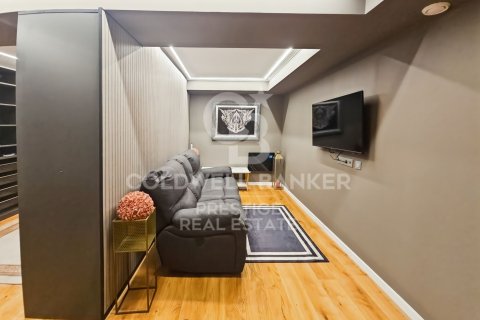 House for sale in Esplugues de Llobregat, Barcelona, Spain 4 bedrooms, 255 sq.m. No. 157791 - photo 11