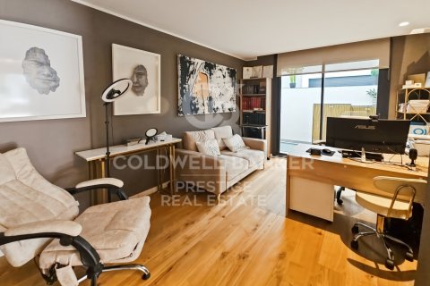 House for sale in Esplugues de Llobregat, Barcelona, Spain 4 bedrooms, 255 sq.m. No. 157791 - photo 8