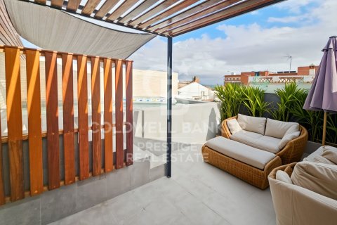 House for sale in Esplugues de Llobregat, Barcelona, Spain 4 bedrooms, 255 sq.m. No. 157791 - photo 2