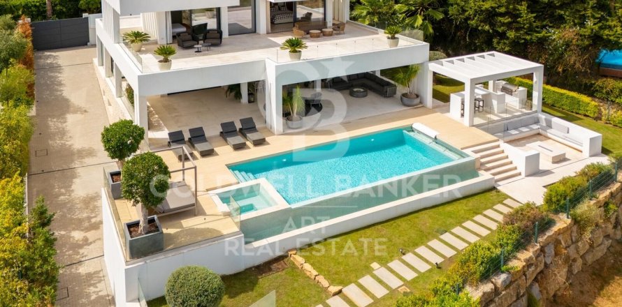 House in Marbella, Malaga, Spain 5 bedrooms, 473 sq.m. No. 157790