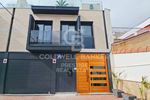 House for sale in Esplugues de Llobregat, Barcelona, Spain 4 bedrooms, 250 sq.m. No. 157792 - photo 22