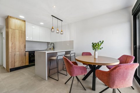 Ático en venta en Santiago de la Ribera, Murcia, España 3 dormitorios, No. 182337 - foto 5