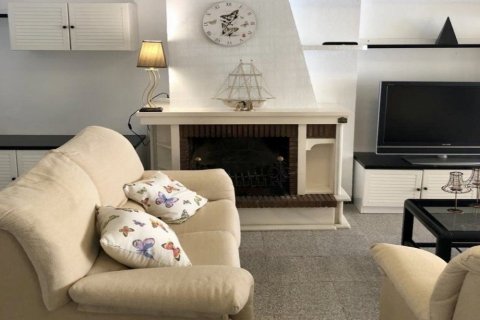 Townhouse for sale in Santa Pola, Alicante, Spain 3 bedrooms, 110 sq.m. No. 189420 - photo 9