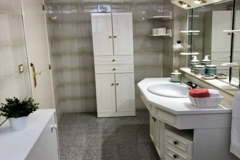 Townhouse for sale in Santa Pola, Alicante, Spain 3 bedrooms, 110 sq.m. No. 189420 - photo 12