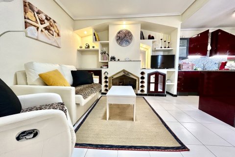 Apartamento en venta en Torrevieja, Alicante, España 2 dormitorios, 78 m2 No. 189425 - foto 10