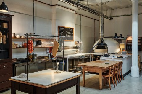 Cafe / restaurant for sale in L'Eixample, Barcelona, Spain 482 sq.m. No. 154912 - photo 3