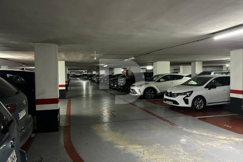 Commercial property for sale in L'Eixample, Barcelona, Spain 14600 sq.m. No. 154910 - photo 5