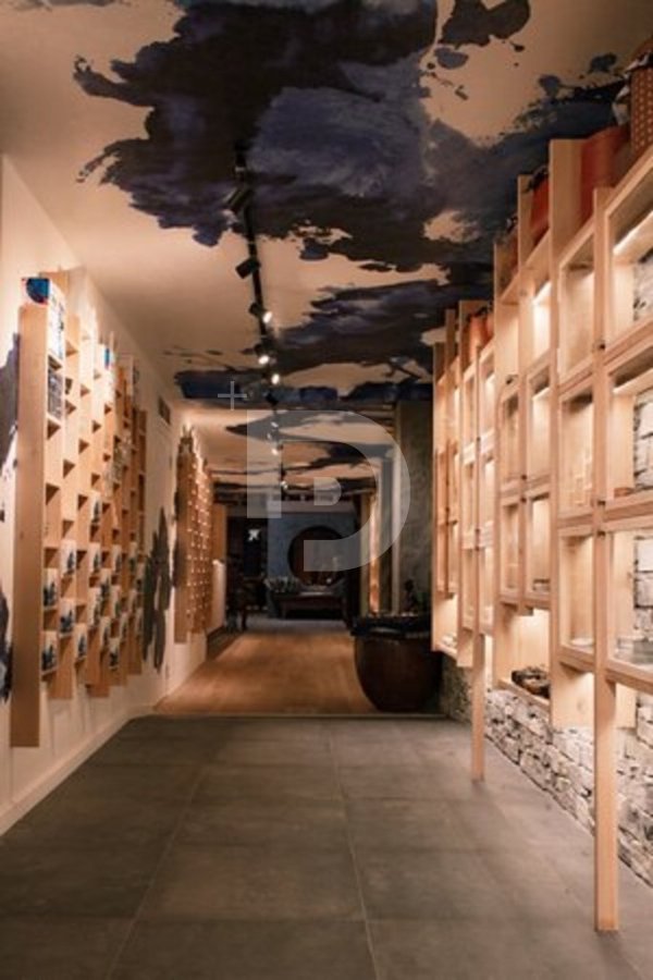 Retail store à Barcelona, Espagne 150 m2 No. 154908