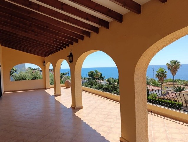 Villa in Calpe, Alicante, Spain 3 bedrooms, 250 sq.m. No. 25080