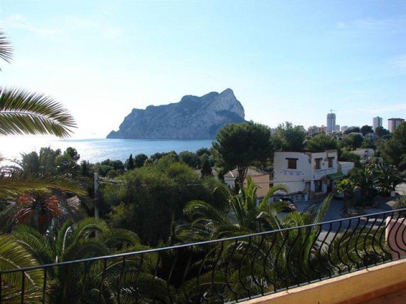 Villa in Calpe, Alicante, Spain 3 bedrooms, 250 sq.m. No. 25080