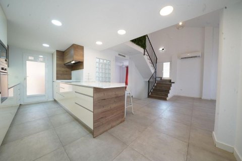 Продажа дома в Мутксамель, Аликанте, Испания 6 спален, 197м2 №146358 - фото 19