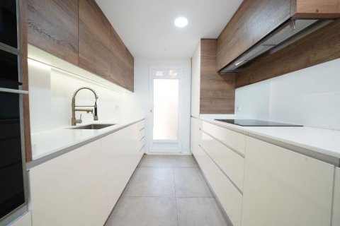 Продажа дома в Мутксамель, Аликанте, Испания 6 спален, 197м2 №146358 - фото 12