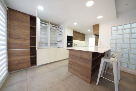 Продажа дома в Мутксамель, Аликанте, Испания 6 спален, 197м2 №146358 - фото 17