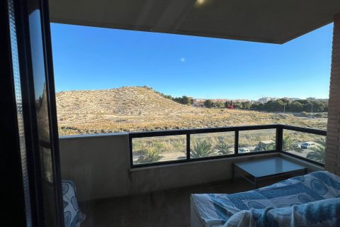 Apartment à louer à Alicante, Espagne, 2 chambres, 110 m2 No. 146360 - photo 4