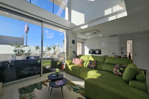 Villa for sale Alicante, Spain 3 bedrooms, 208 sq.m. No. 115964 - photo 8