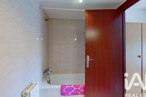 Apartment for sale in El Vendrell, Tarragona, Spain 3 bedrooms, 91 sq.m. No. 184660 - photo 10