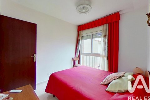 Apartment for sale in El Vendrell, Tarragona, Spain 3 bedrooms, 91 sq.m. No. 184660 - photo 11