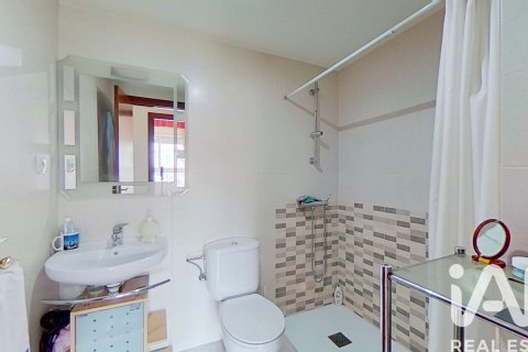 Apartment for sale in El Vendrell, Tarragona, Spain 3 bedrooms, 91 sq.m. No. 184660 - photo 14