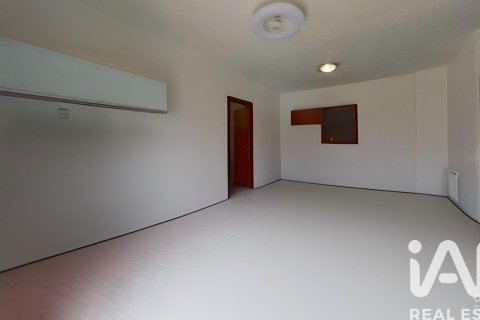 Apartment for sale in El Vendrell, Tarragona, Spain 3 bedrooms, 91 sq.m. No. 184660 - photo 20