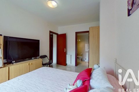 Apartment for sale in El Vendrell, Tarragona, Spain 3 bedrooms, 91 sq.m. No. 184660 - photo 8