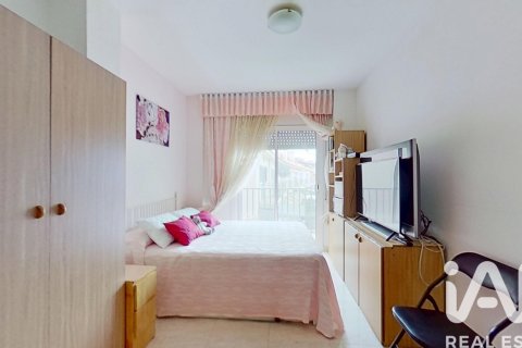 Apartment for sale in El Vendrell, Tarragona, Spain 3 bedrooms, 91 sq.m. No. 184660 - photo 6