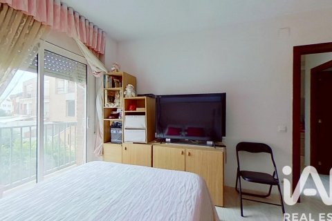 Apartment for sale in El Vendrell, Tarragona, Spain 3 bedrooms, 91 sq.m. No. 184660 - photo 7