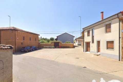 Zemes gabals pārdošanā Villaturiel, Leon, Spānijā 910 m2 Nr. 184661 - attēls 7