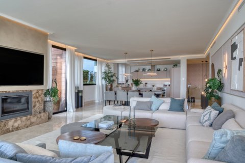 Duplex à vendre Marbella, Malaga, Espagne, 4 chambres, 385 m2 No. 113697 - photo 2