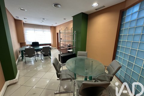 Lokal usługowy w Leon, Hiszpania 5 sypialni, 130 mkw. nr 173411 – zdjęcie 6