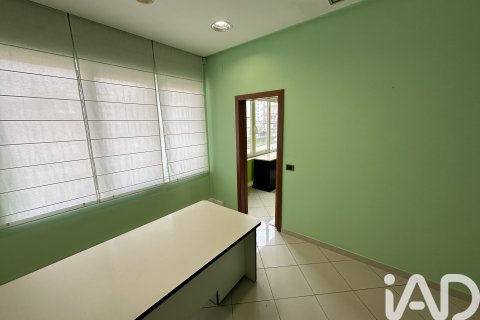 Lokal usługowy w Leon, Hiszpania 5 sypialni, 130 mkw. nr 173411 – zdjęcie 16