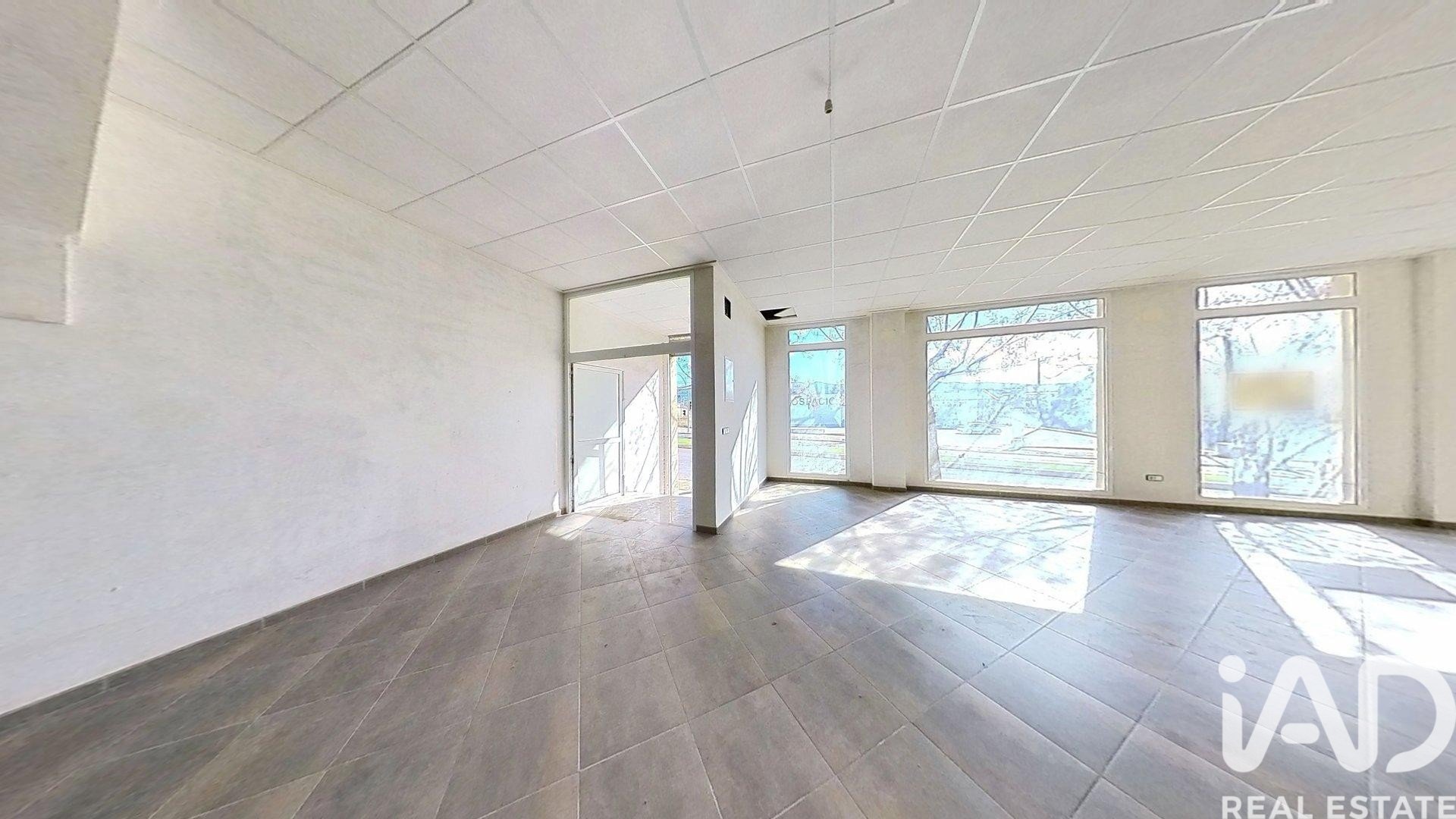 Commercial property in Ibi, Alicante, Spain 1 bedroom, 142 sq.m. No. 173409
