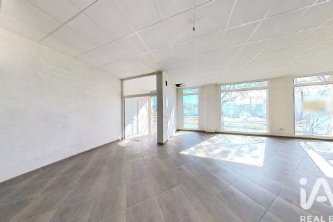 Komerciāls īpašums īrēšanai Ibi, Alicante, Spānijā 1 istaba, 142 m2 Nr. 173409 - attēls 21