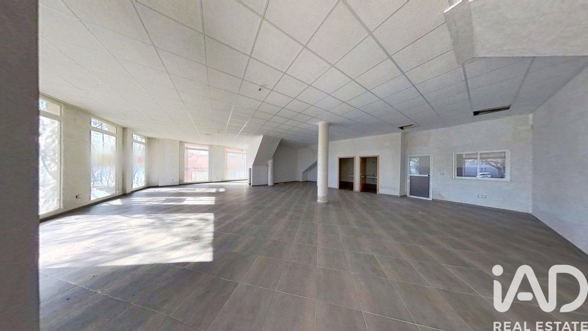 Commercial property in Ibi, Alicante, Spain 1 bedroom, 142 sq.m. No. 173409