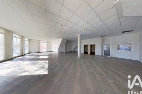 Komerciāls īpašums īrēšanai Ibi, Alicante, Spānijā 1 istaba, 142 m2 Nr. 173409 - attēls 6