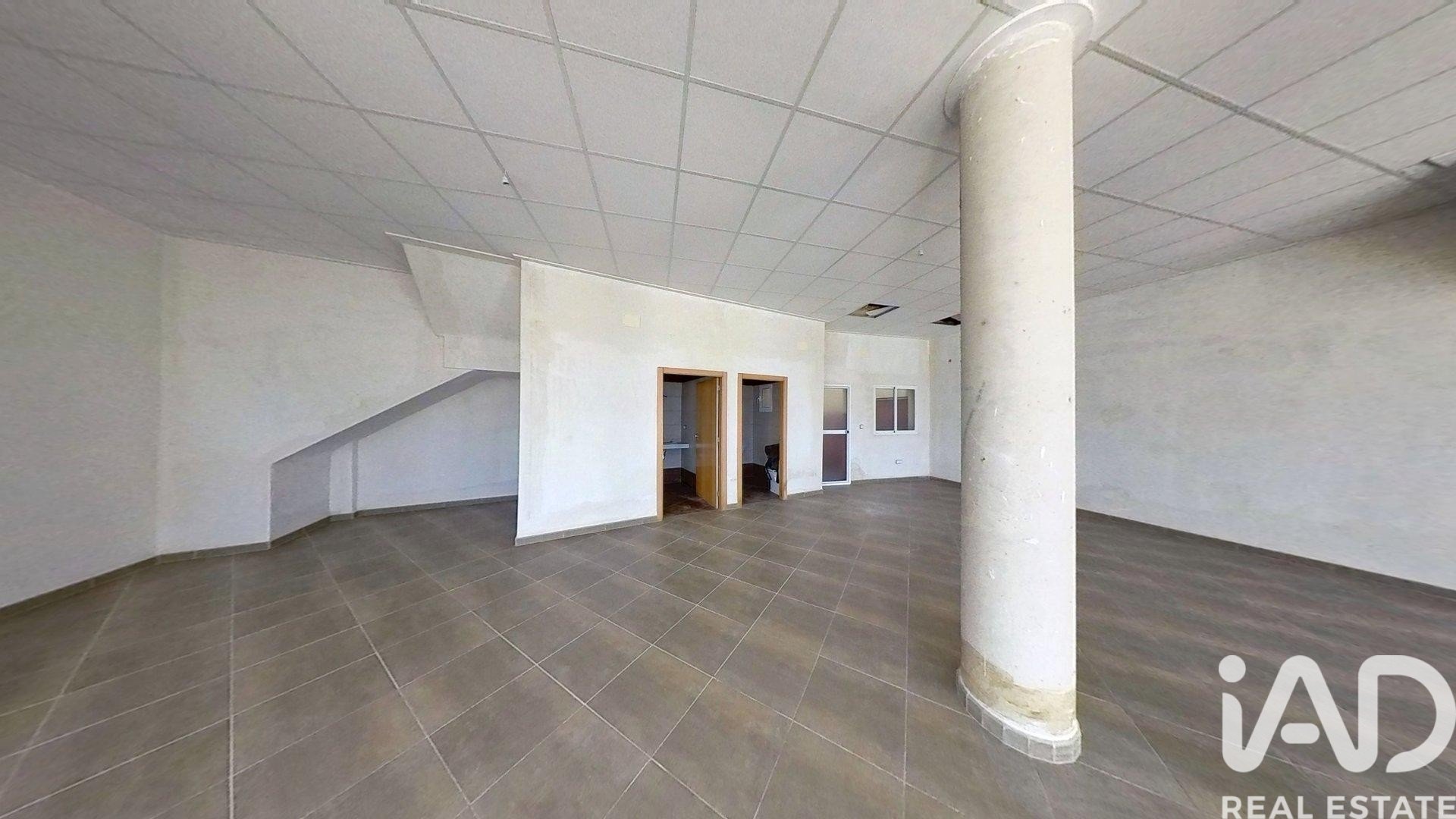 Commercial property in Ibi, Alicante, Spain 1 bedroom, 142 sq.m. No. 173409