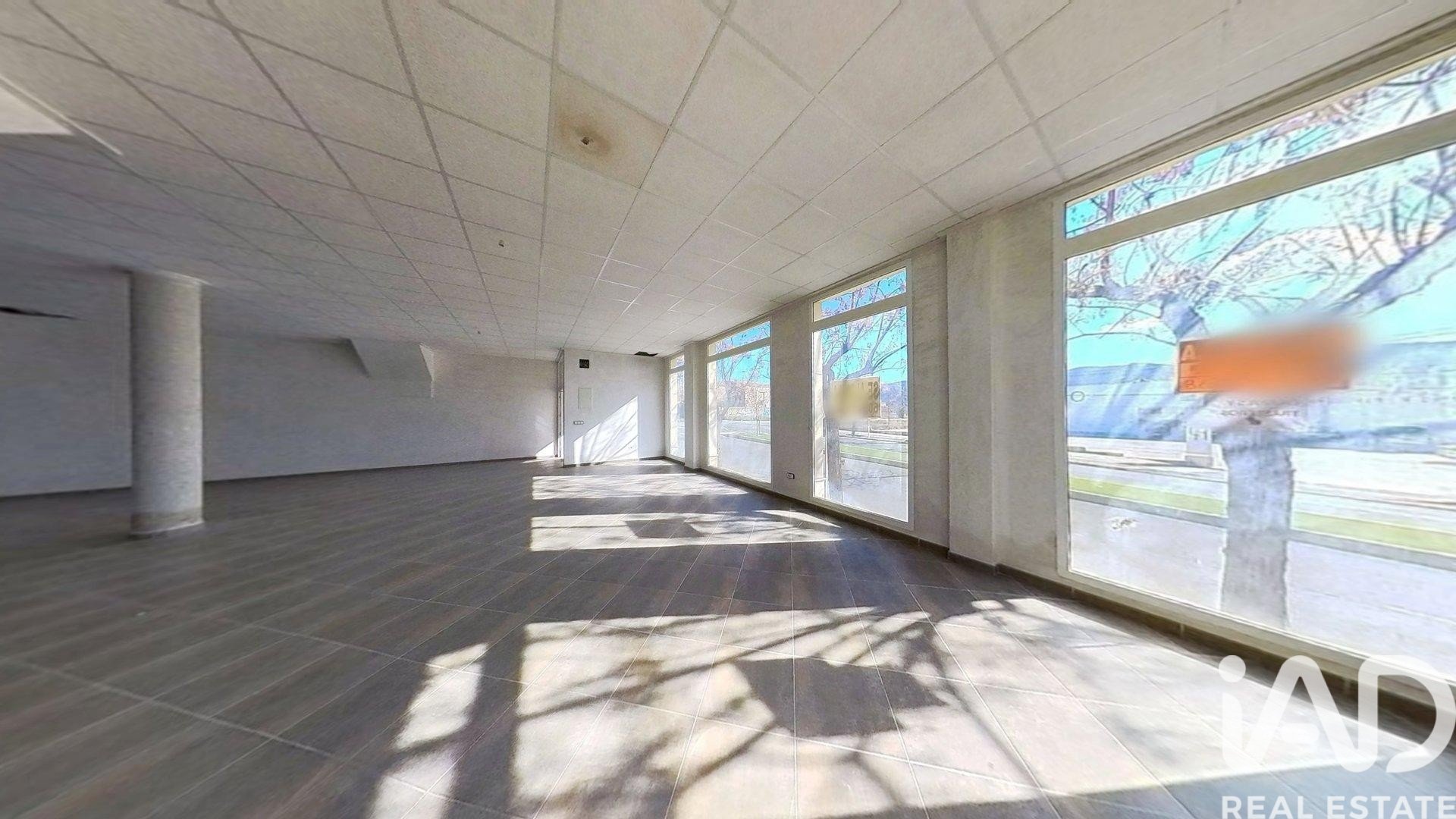 Commercial property in Ibi, Alicante, Spain 1 bedroom, 142 sq.m. No. 173409
