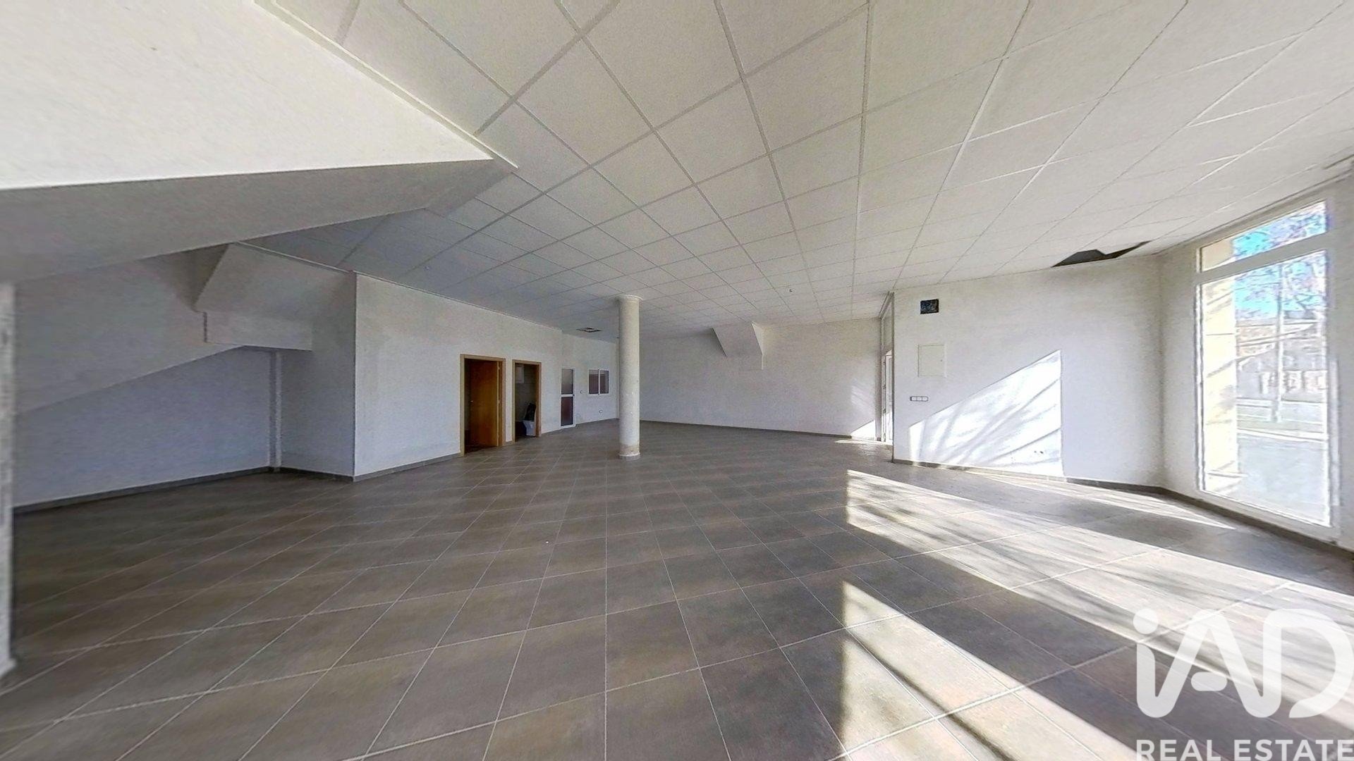 Commercial property in Ibi, Alicante, Spain 1 bedroom, 142 sq.m. No. 173409