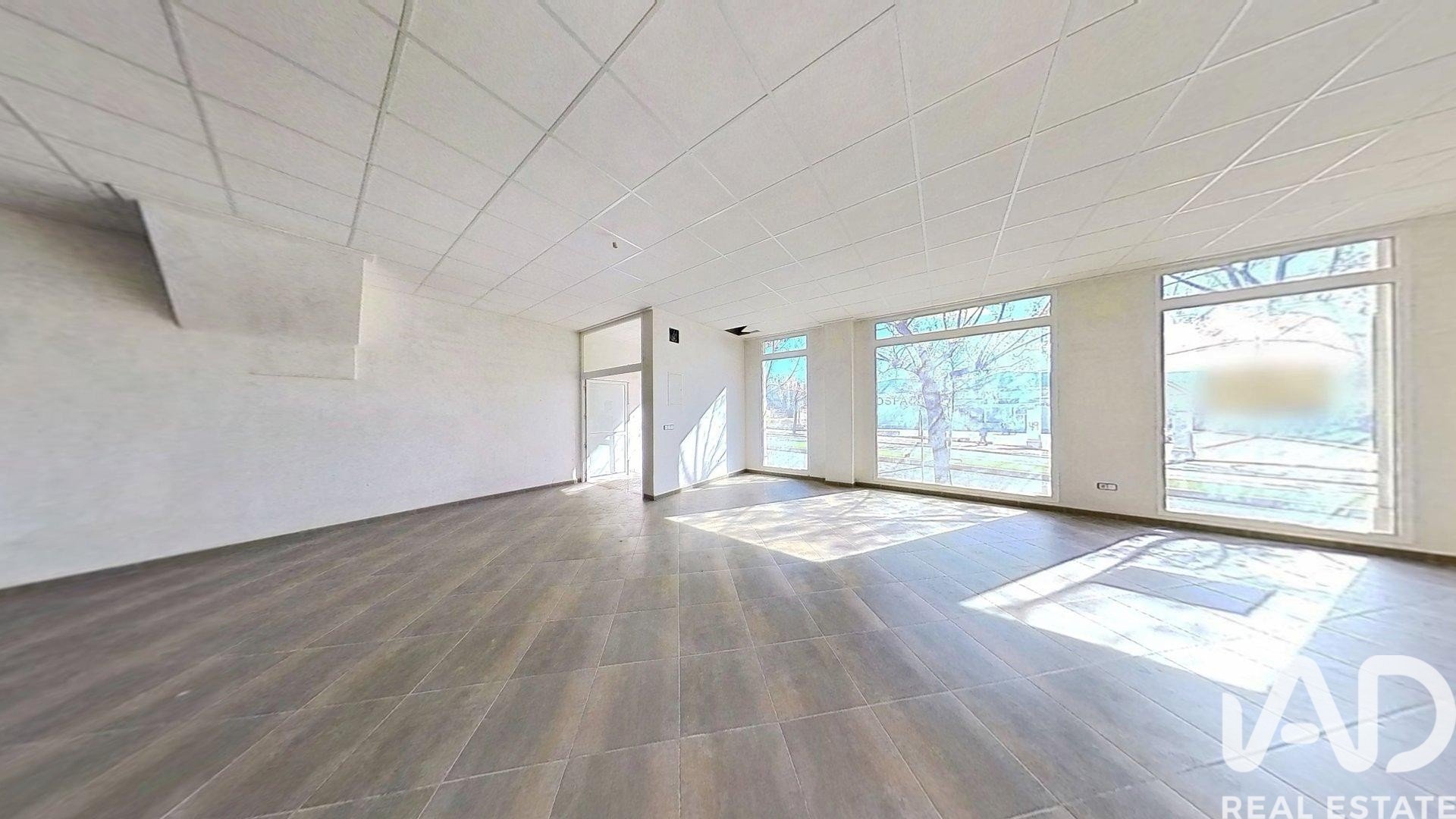 Commercial property in Ibi, Alicante, Spain 1 bedroom, 142 sq.m. No. 173409