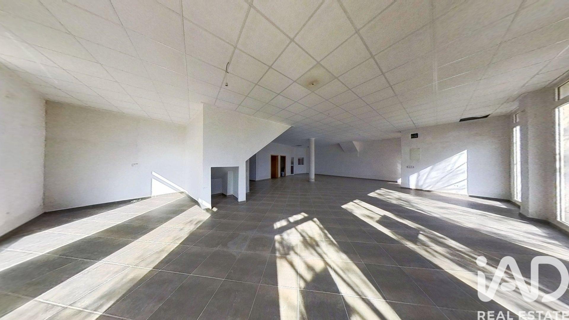 Commercial property in Ibi, Alicante, Spain 1 bedroom, 142 sq.m. No. 173409