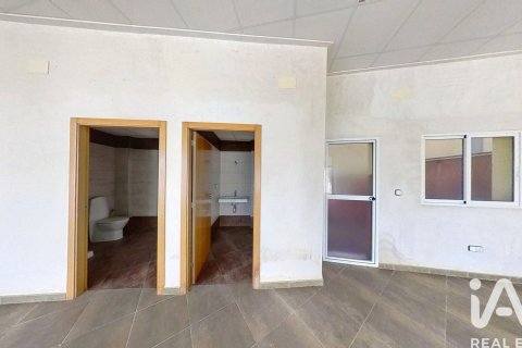 Komerciāls īpašums īrēšanai Ibi, Alicante, Spānijā 1 istaba, 142 m2 Nr. 173409 - attēls 29