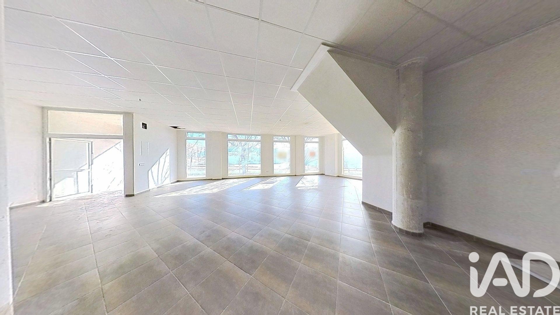 Commercial property in Ibi, Alicante, Spain 1 bedroom, 142 sq.m. No. 173409