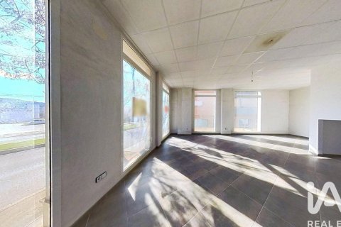 Komerciāls īpašums īrēšanai Ibi, Alicante, Spānijā 1 istaba, 142 m2 Nr. 173409 - attēls 23