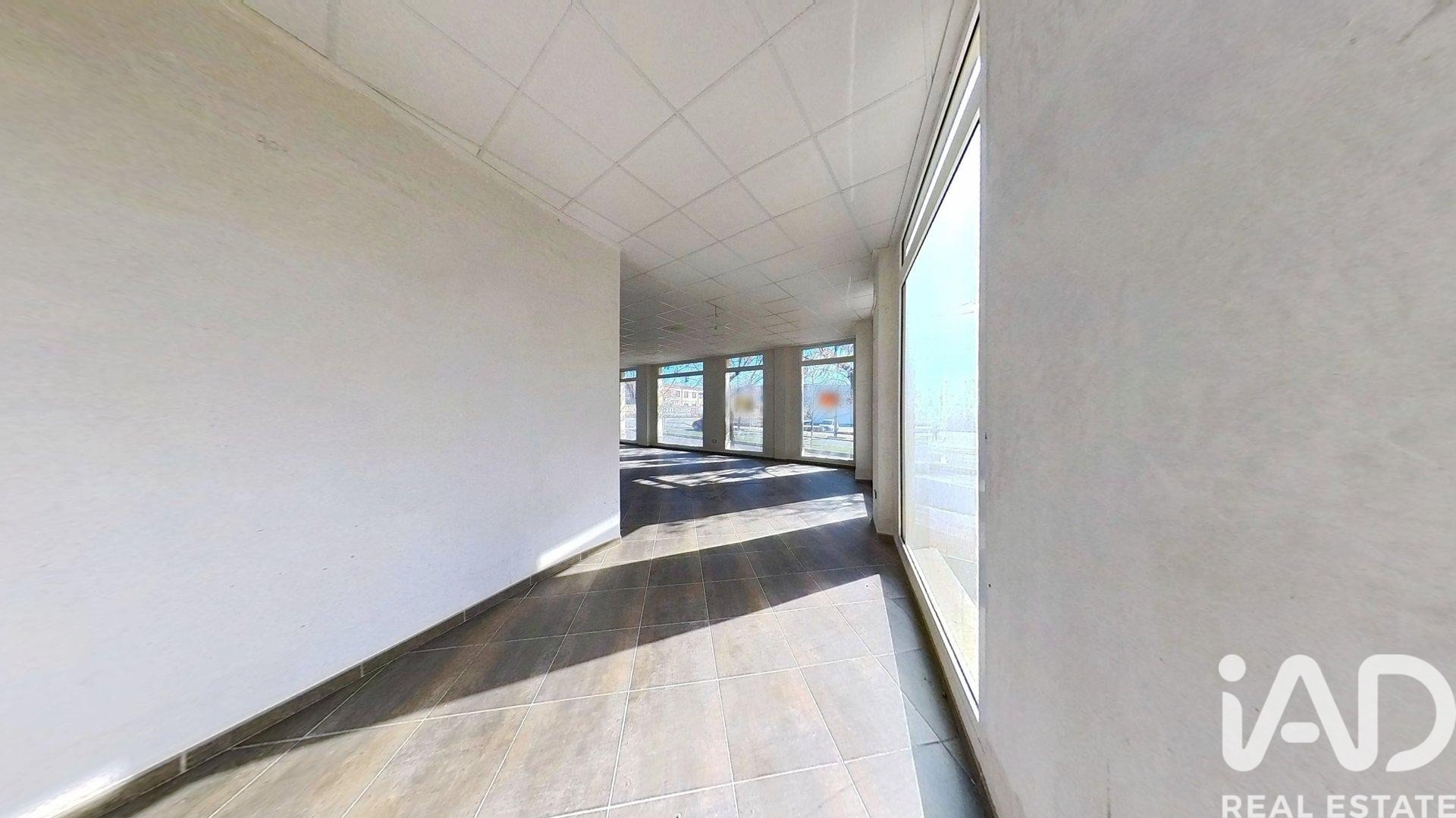 Commercial property in Ibi, Alicante, Spain 1 bedroom, 142 sq.m. No. 173409