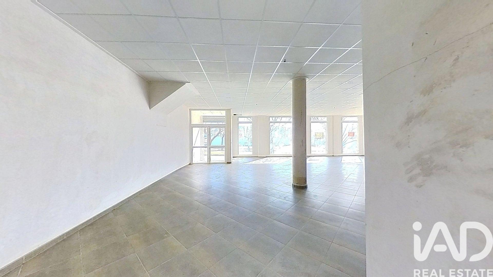 Commercial property in Ibi, Alicante, Spain 1 bedroom, 142 sq.m. No. 173409